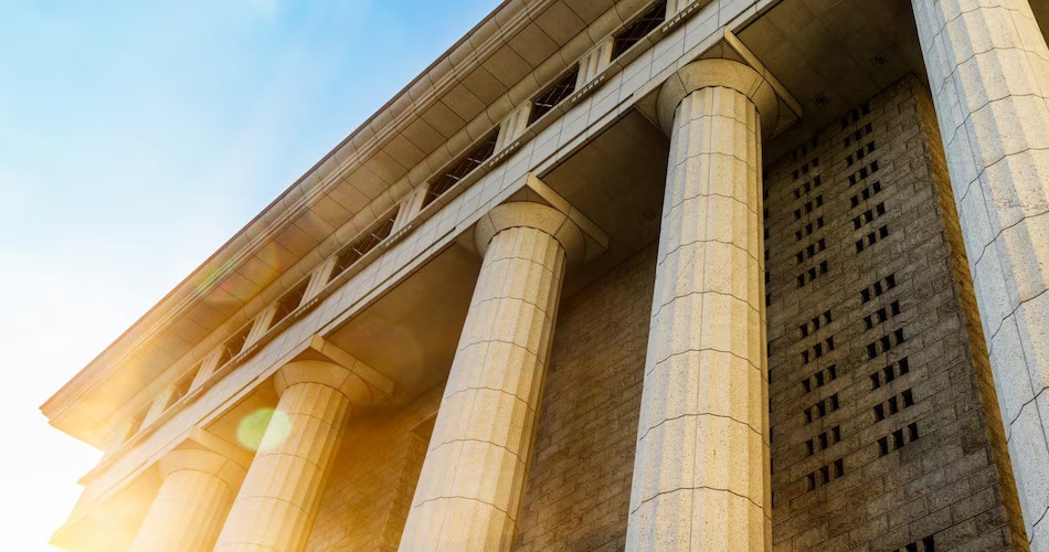 Comparing the Indian education system to the education system in the United States